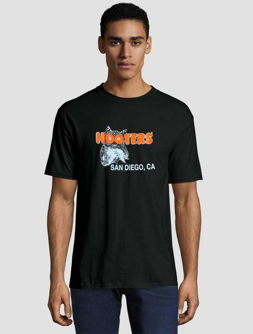 Hooters San Diego California T shirt
