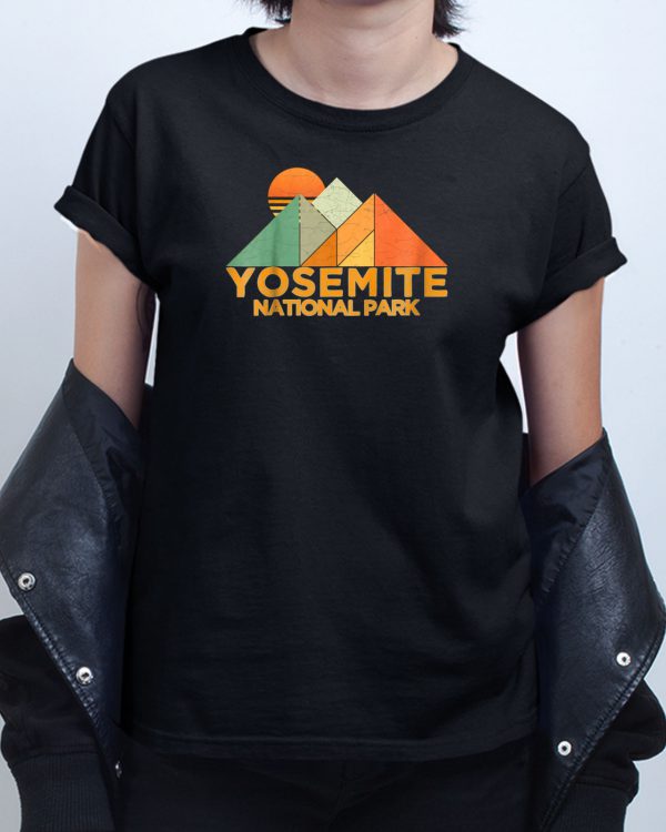 Retro Art Yosemite National Park T shirt