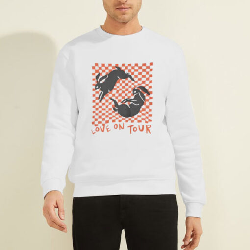 Sweatshirt White Harry Styles Love on Tour Bunny