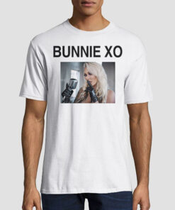 Bunnie Xo Merchandise Essential Shirt